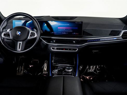 Used 2025 BMW X5 M60i AWD/4WD image 53