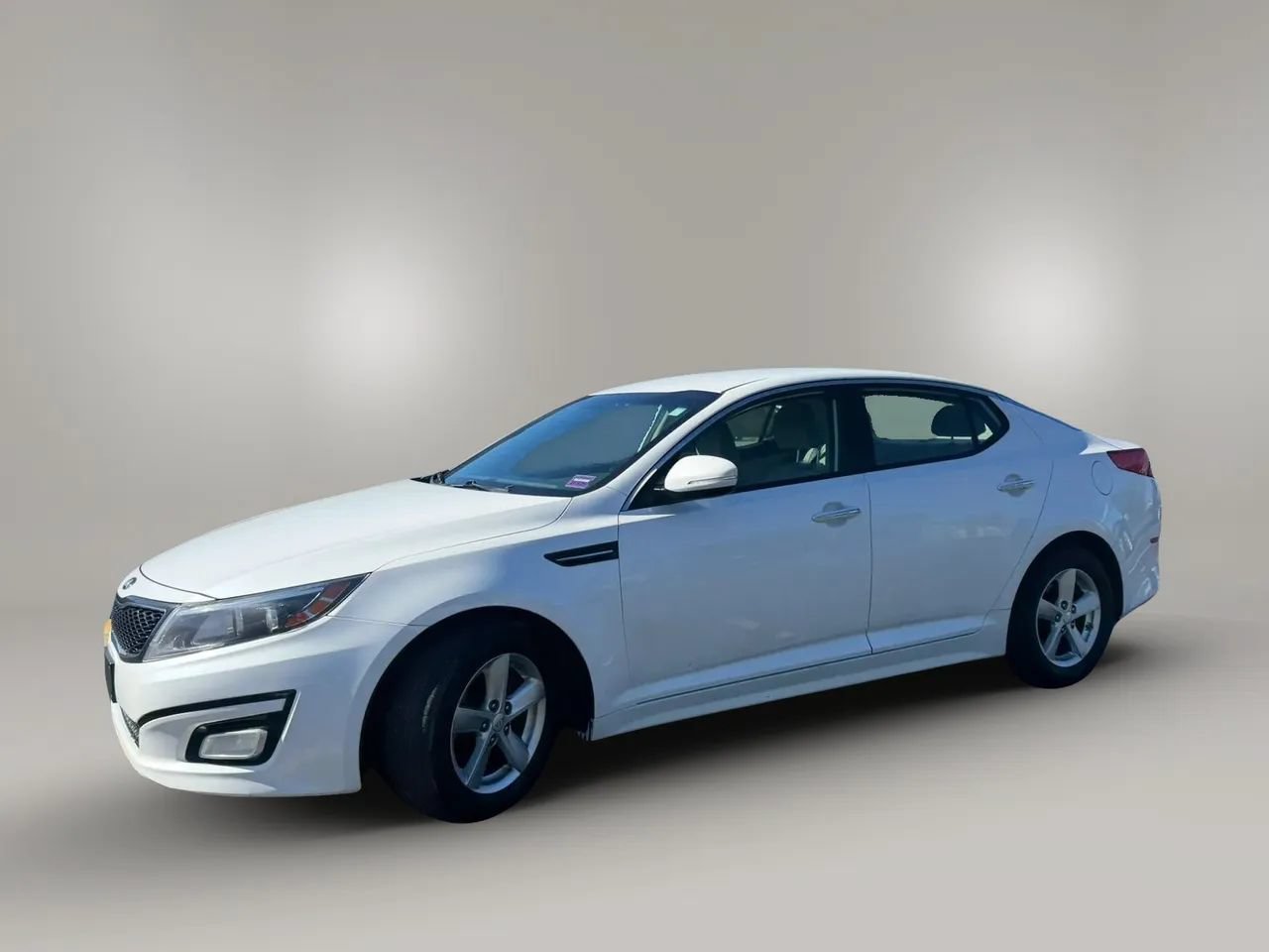 Used 2015 Kia Optima LX FWD image 2