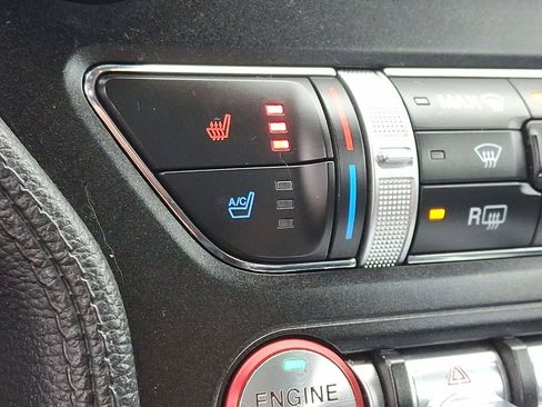 Used 2020 Ford Mustang Premium image 19