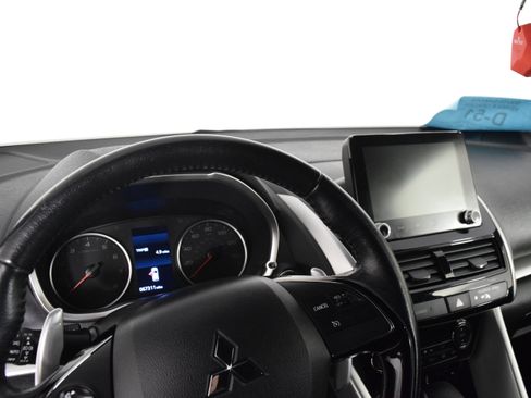 Used 2022 Mitsubishi Eclipse Cross SEL image 10