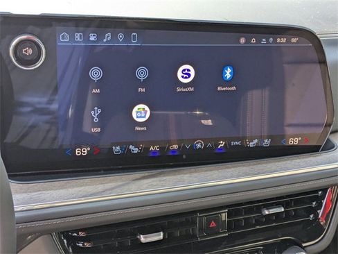 New 2026 Chevrolet Suburban High Country image 21