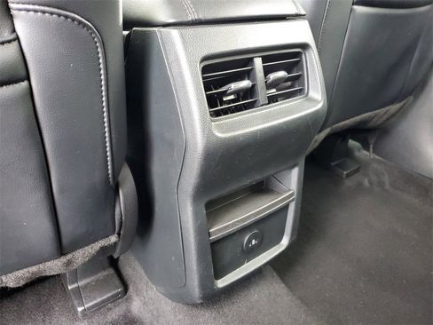 Certified 2024 Ford Edge SEL image 31