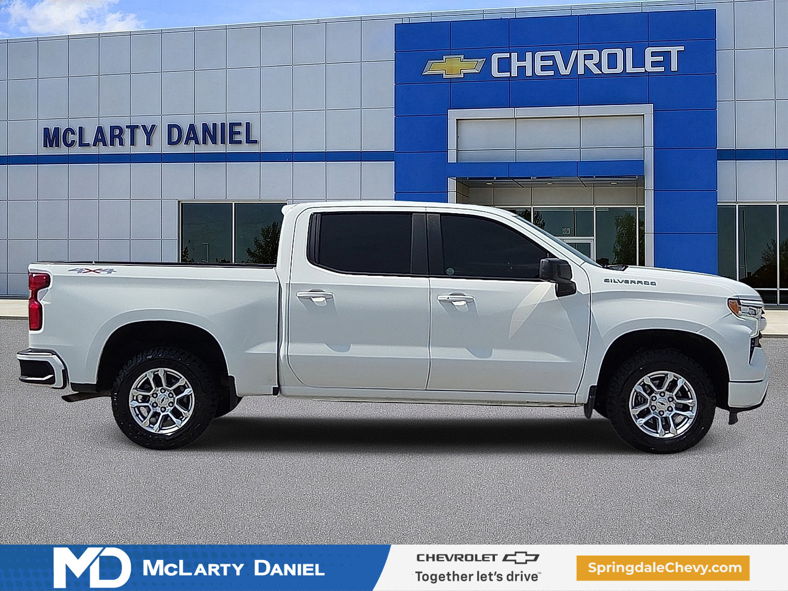 Certified 2024 Chevrolet Silverado 1500 RST w/ Convenience Package II AWD/4WD image 6