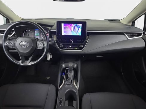 Used 2024 Toyota Corolla LE image 10