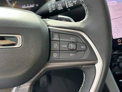 New 2025 Jeep Grand Cherokee Limited image 29