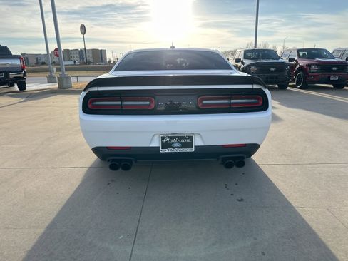 Used 2020 Dodge Challenger SRT Hellcat Redeye image 4