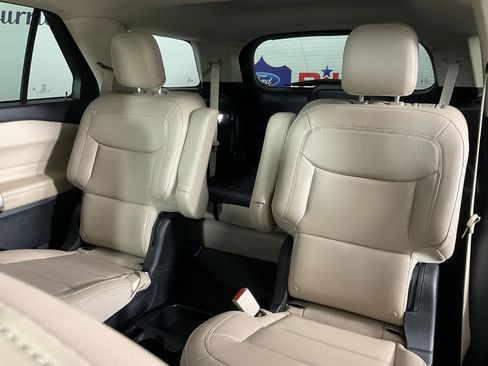 Used 2021 Ford Explorer XLT w/ Equipment Group 202A image 16
