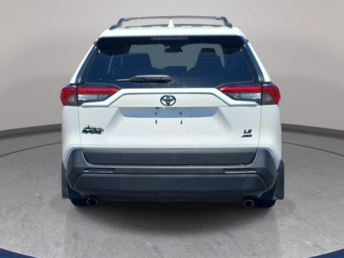 Used 2020 Toyota RAV4 LE AWD/4WD image 6