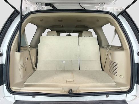 Used 2017 Ford Expedition XLT w/ Equipment Group 202A RWD image 27