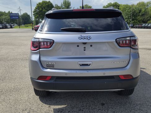 Used 2023 Jeep Compass Limited AWD/4WD image 5