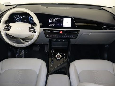Used 2023 Kia Niro Wind FWD image 14