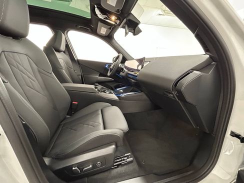 Used 2025 BMW X3 xDrive30i w/ Premium Package image 38