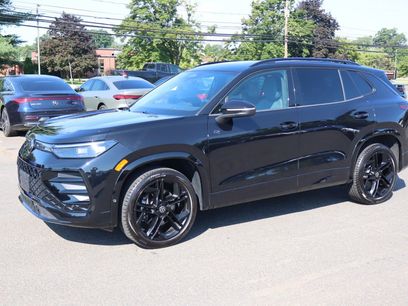 Used 2025 Volkswagen Tiguan SE R-Line