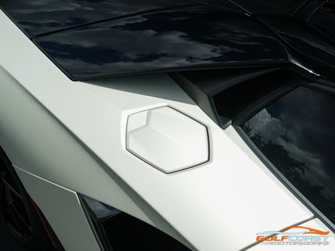 Used 2016 Lamborghini Aventador LP 700-4 image 64