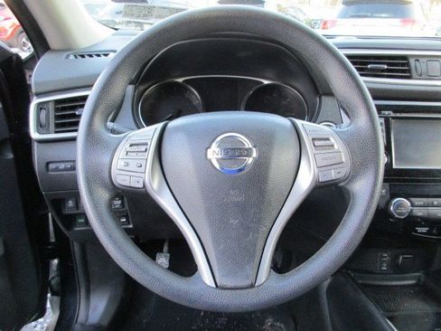 Used 2016 Nissan Rogue SV w/ SV Premium Package image 20