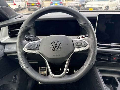 New 2026 Volkswagen Tiguan SE R-Line AWD/4WD image 19