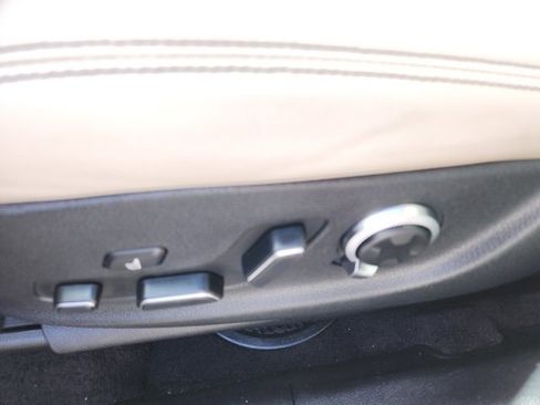 Used 2022 Genesis GV70 3.5T Sport w/ Sport Advanced Package image 26