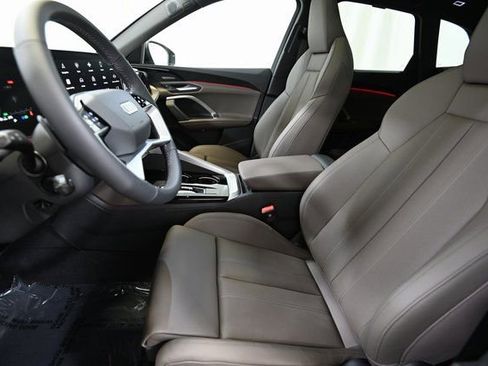 New 2025 Audi Q5 Premium Plus image 8