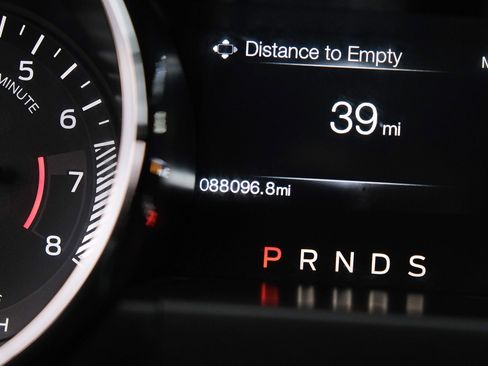 Used 2017 Ford Mustang GT image 24