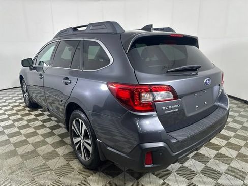 Used 2019 Subaru Outback 2.5i Limited AWD/4WD image 5