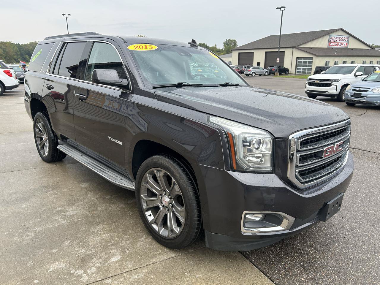 Used 2015 GMC Yukon SLT w/ Open Road Package AWD/4WD image 3