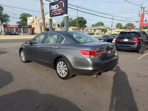 Used 2011 Honda Accord EX-L image 3