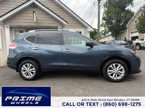 Used 2014 Nissan Rogue SV w/ SV Premium Package AWD/4WD image 8