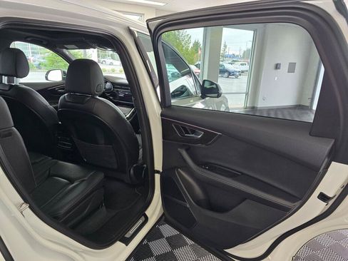Used 2025 Audi Q7 3.0T Premium Plus AWD/4WD image 42