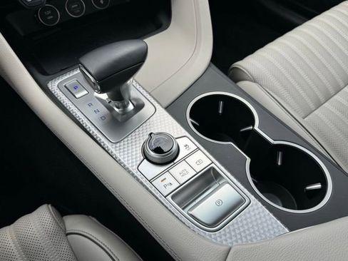 Used 2023 Genesis G70 2.0T w/ Sport Prestige Package image 23