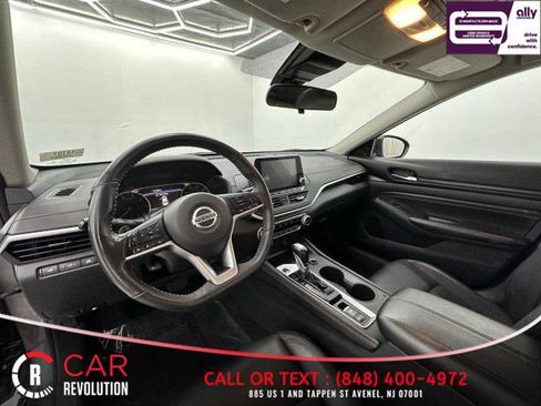 Used 2022 Nissan Altima 2.5 SR AWD/4WD image 11