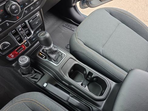 New 2026 Jeep Gladiator Sport image 23