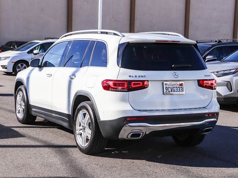 Used 2022 Mercedes-Benz GLB 250 4MATIC image 9