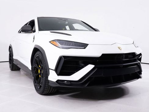 Used 2024 Lamborghini Urus Performante image 17