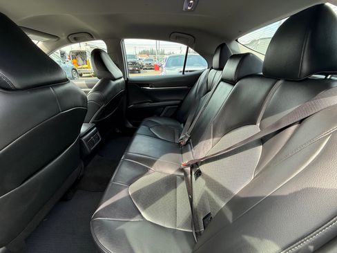Used 2024 Toyota Camry XLE w/ Cold Weather Package FWD image 6