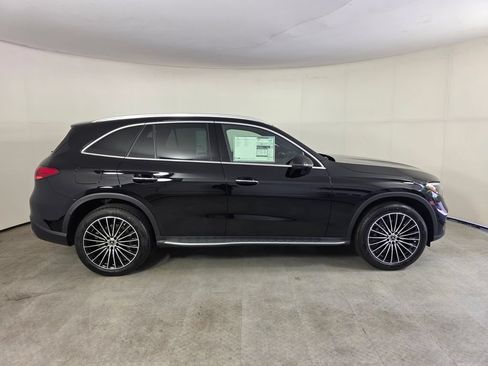 New 2026 Mercedes-Benz GLC 300 image 3