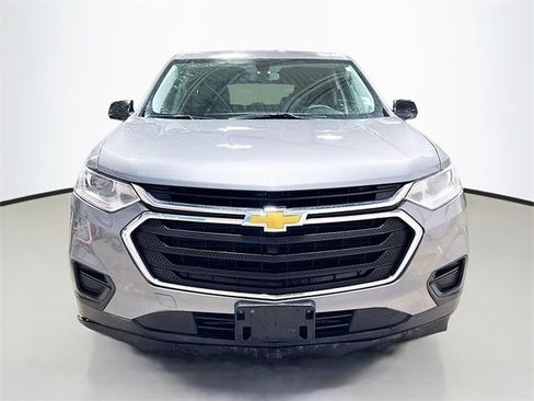 Used 2018 Chevrolet Traverse LS image 3