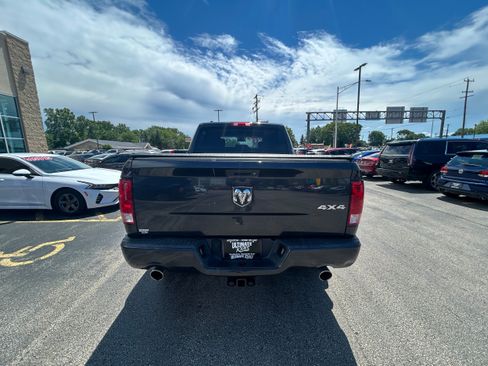 Used 2015 RAM 1500 Express AWD/4WD image 4