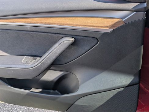 Used 2022 Tesla Model 3 image 25