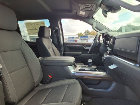 New 2025 Chevrolet Silverado 1500 LT w/ Safety Package image 33