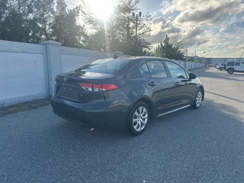 Used 2025 Toyota Corolla LE image 6