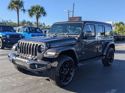 Certified 2021 Jeep Wrangler Unlimited Sahara image 6