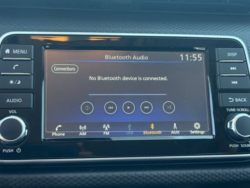 Certified 2025 Nissan Kicks Play S image 11