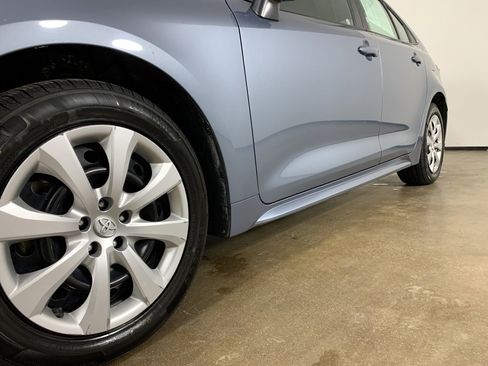 Used 2024 Toyota Corolla LE image 2