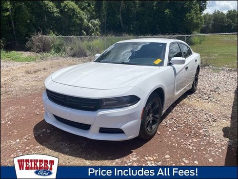 Used 2018 Dodge Charger SXT RWD image 1