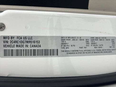 Certified 2021 Chrysler Voyager Lxi FWD image 24