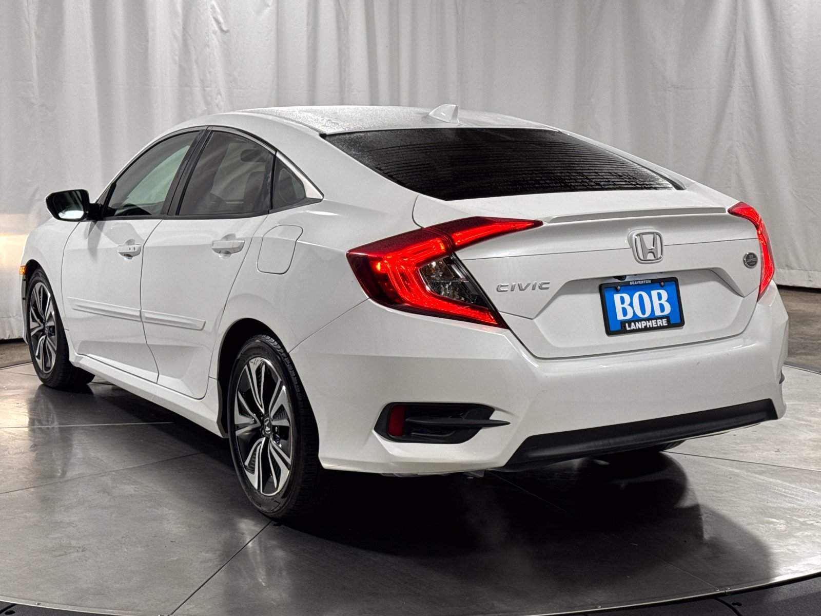 Used 2018 Honda Civic EX-T image 9