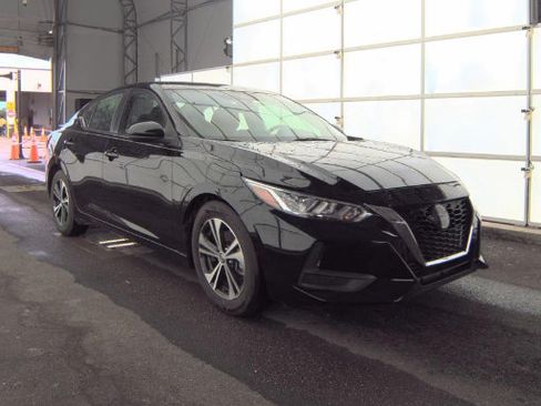 Used 2022 Nissan Sentra SV w/ All-Weather Package FWD image 2