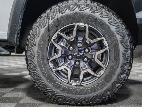 New 2026 Chevrolet Colorado ZR2 w/ Technology Package image 19