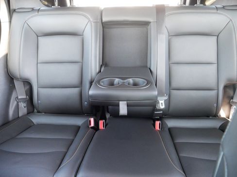 Used 2020 Chevrolet Equinox Premier image 13