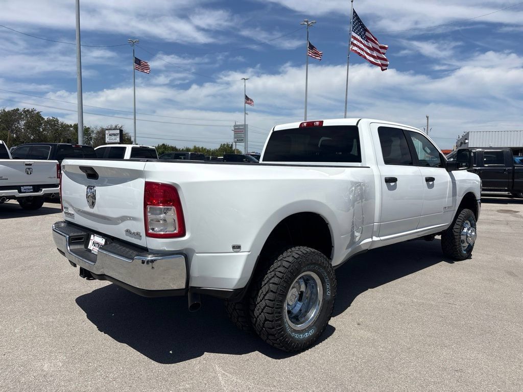 Used 2024 RAM 3500 Big Horn w/ Protection Group AWD/4WD image 32